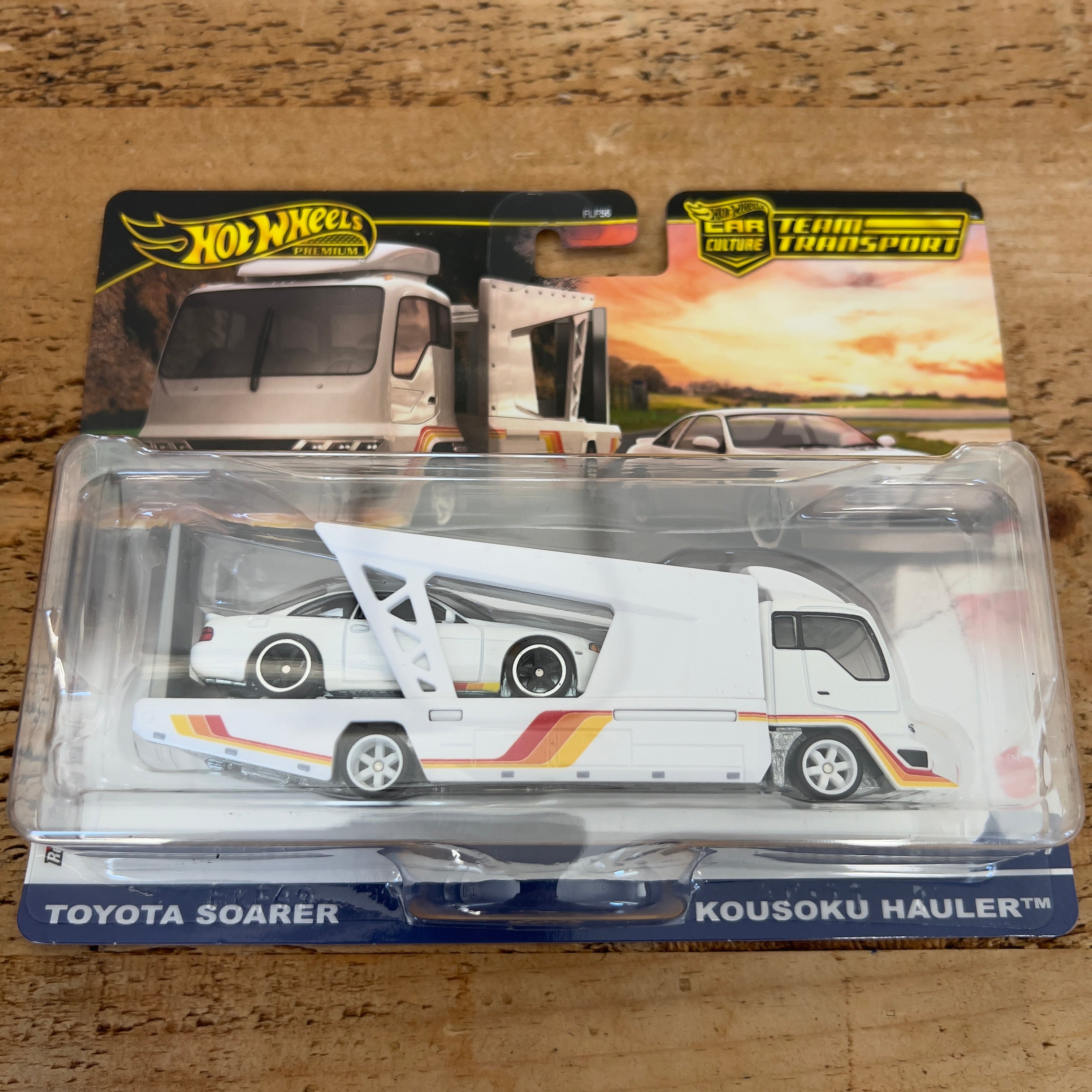 Hotwheels 2025 Team Transport Toyota Soarer & Kousoku Hauler - Premium #79 - Jeux & Jouets Hotwheels 2025 Team Transport Toyota Soarer & Kousoku Hauler - Premium #79 - Jeux & Jouets