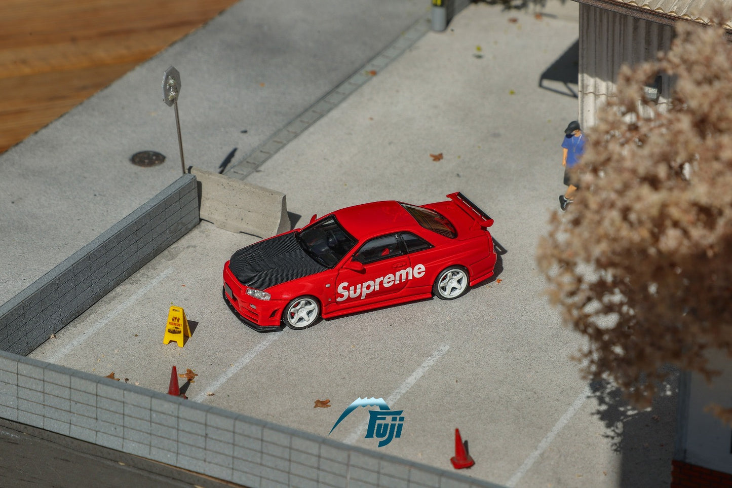 Fuji Nissan Skyline R34 GTR Supreme