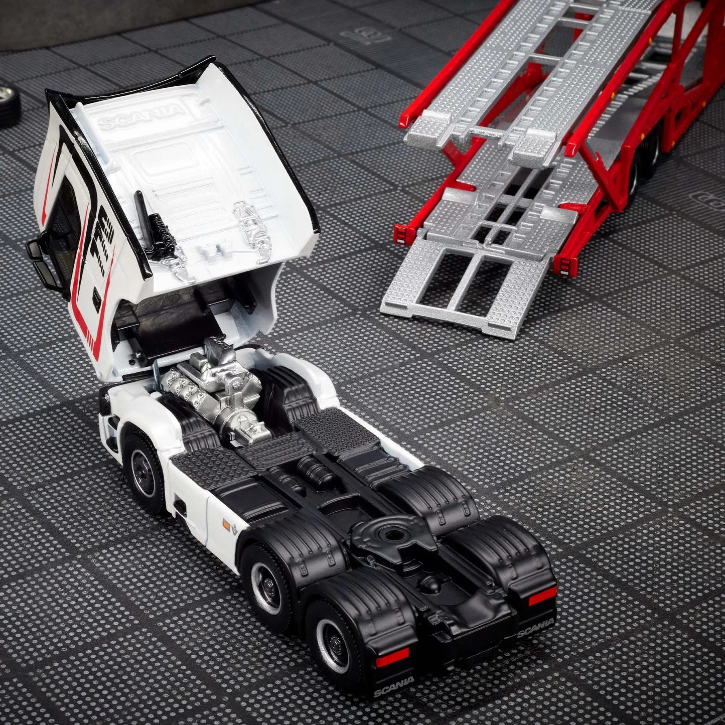 Hot Wheels Elite 64 Scania 770 S Car Transporter