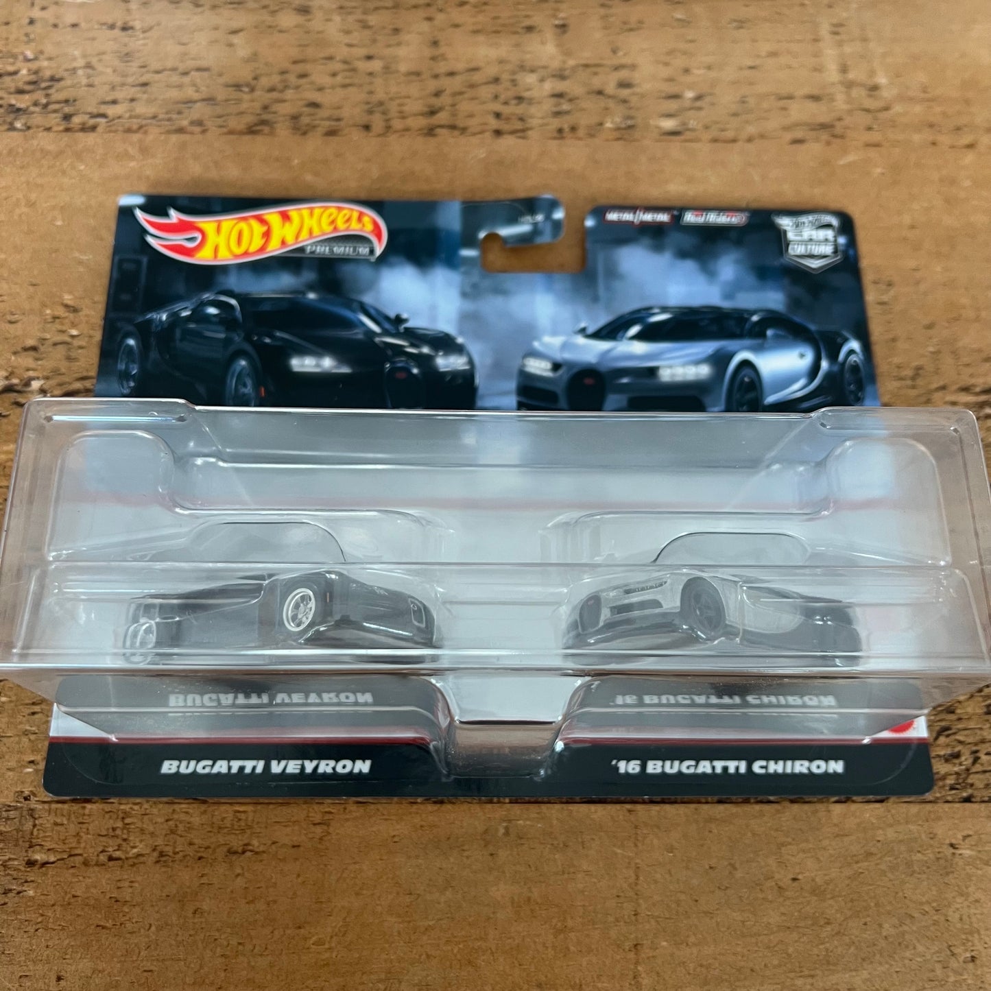 Hot Wheels Premium 2 Pack Bugatti Veyron & ‘16 Bugatti Chiron