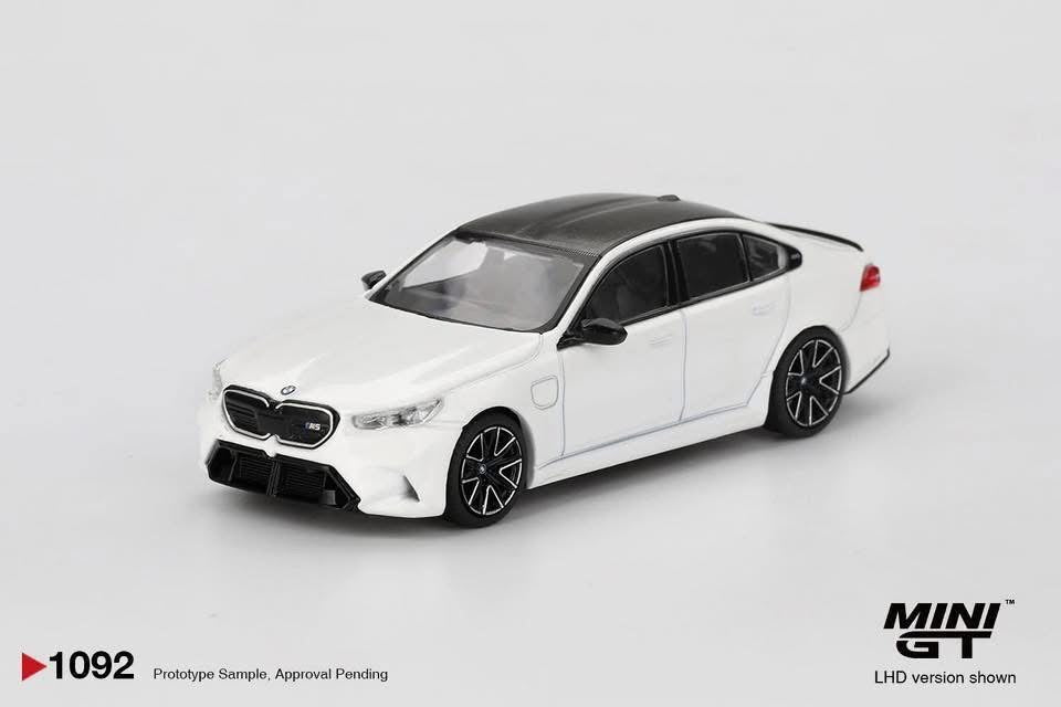 Mini GT BMW M5 Alpine White #1092