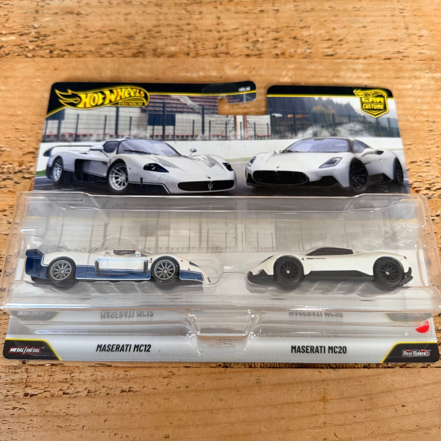Hot Wheels Premium 2 Pack Maserati MC12 & Maserati MC20