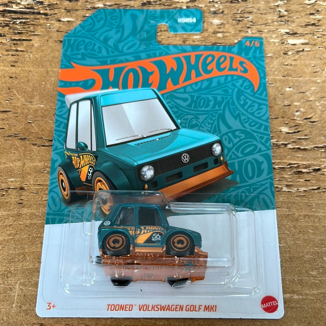 Hot Wheels US Exclusive Pearl & Chrome Tooned Volkswagen Golf MK1