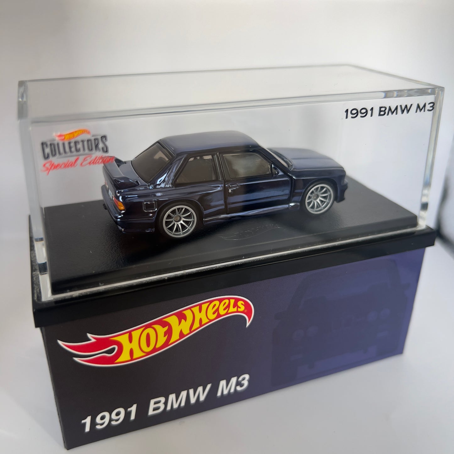 Hot Wheels RLC Acrylic 1991 BMW M3 E30 Blue