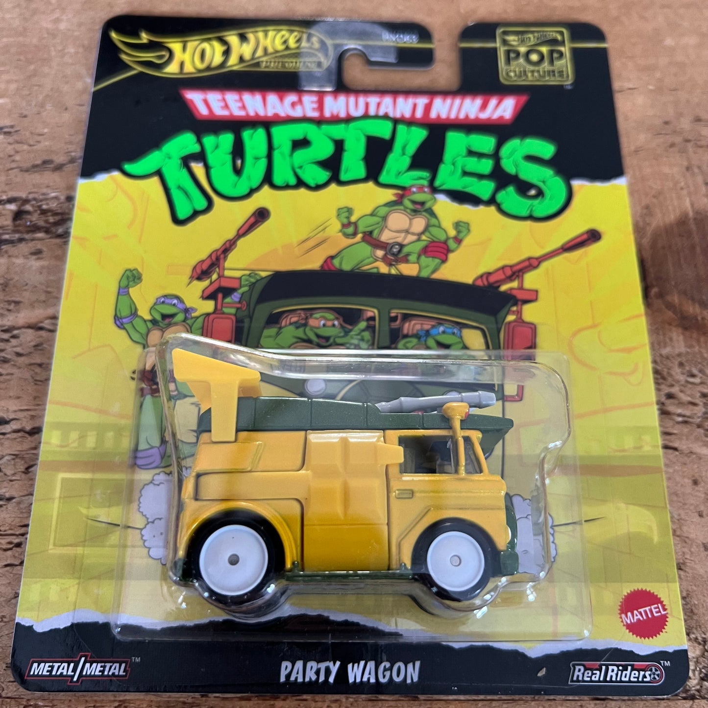 Hot Wheels Premium Teenage Mutant Ninja Turtles Party Wagon