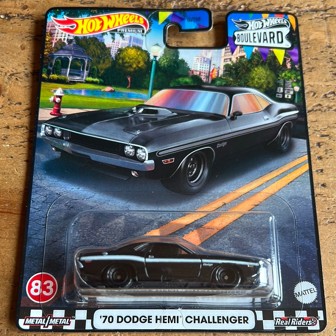 Hot Wheels Premium Boulevard 70 Dodge Hemi Challenger