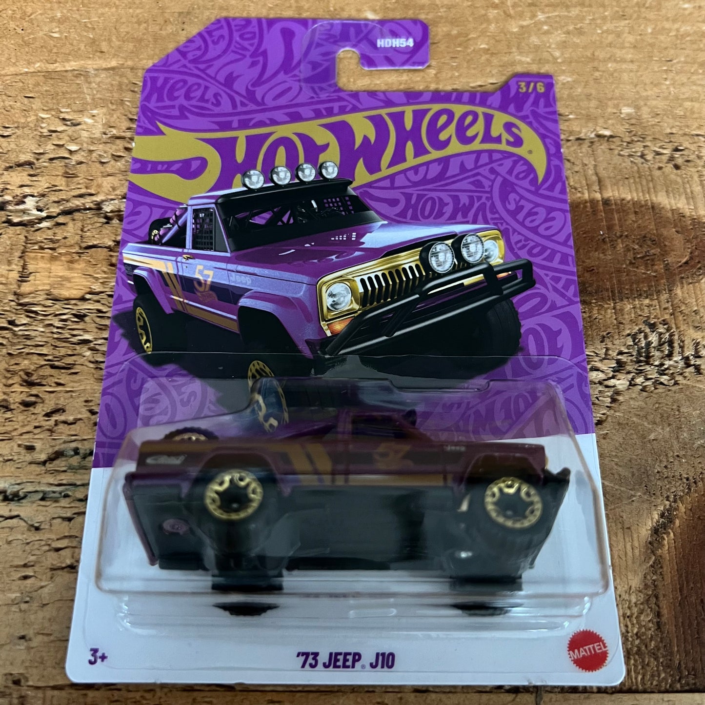 Hot Wheels US Exclusive Pearl & Chrome 73 Jeep J10