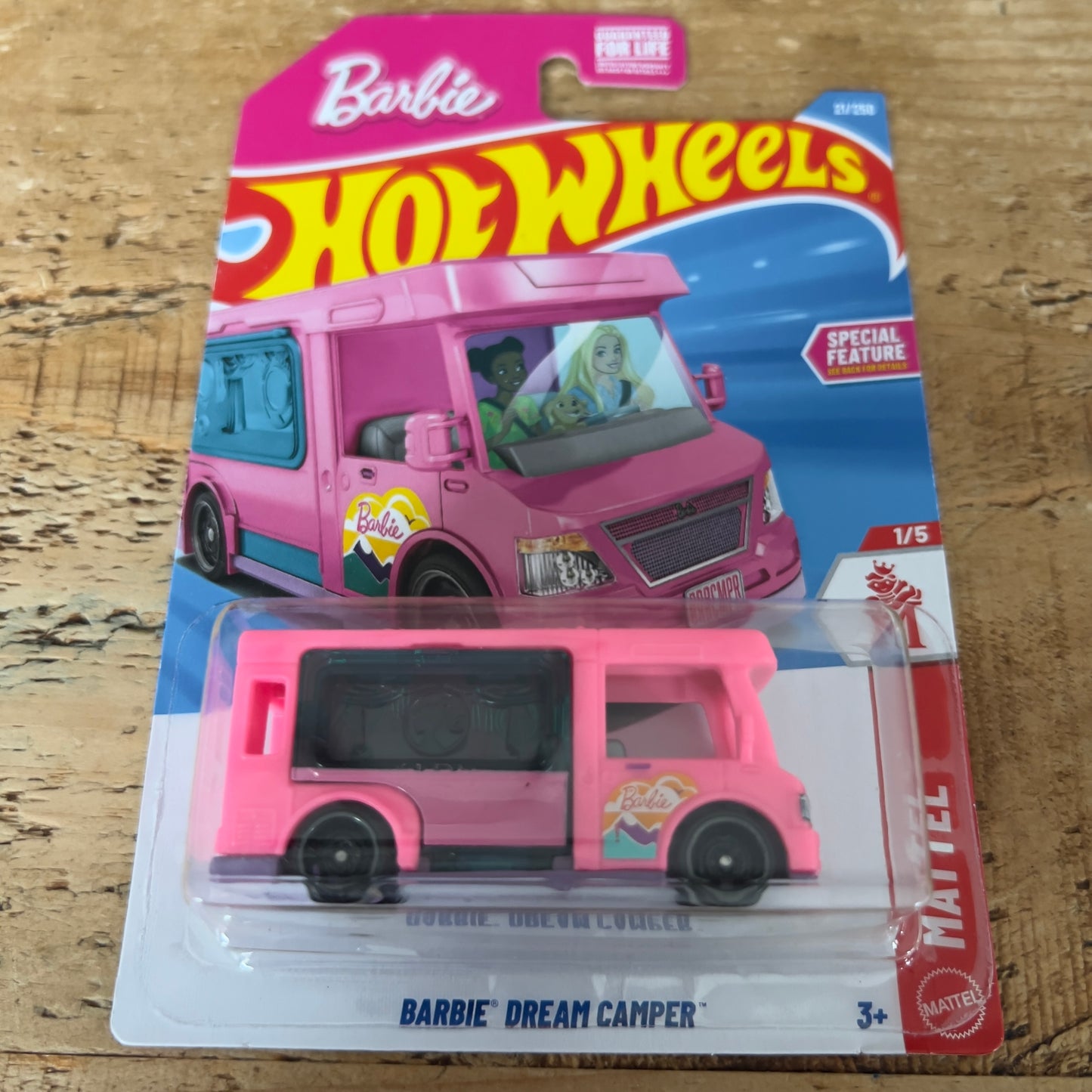 Hot Wheels Mainline US Card Barbie Dream Camper