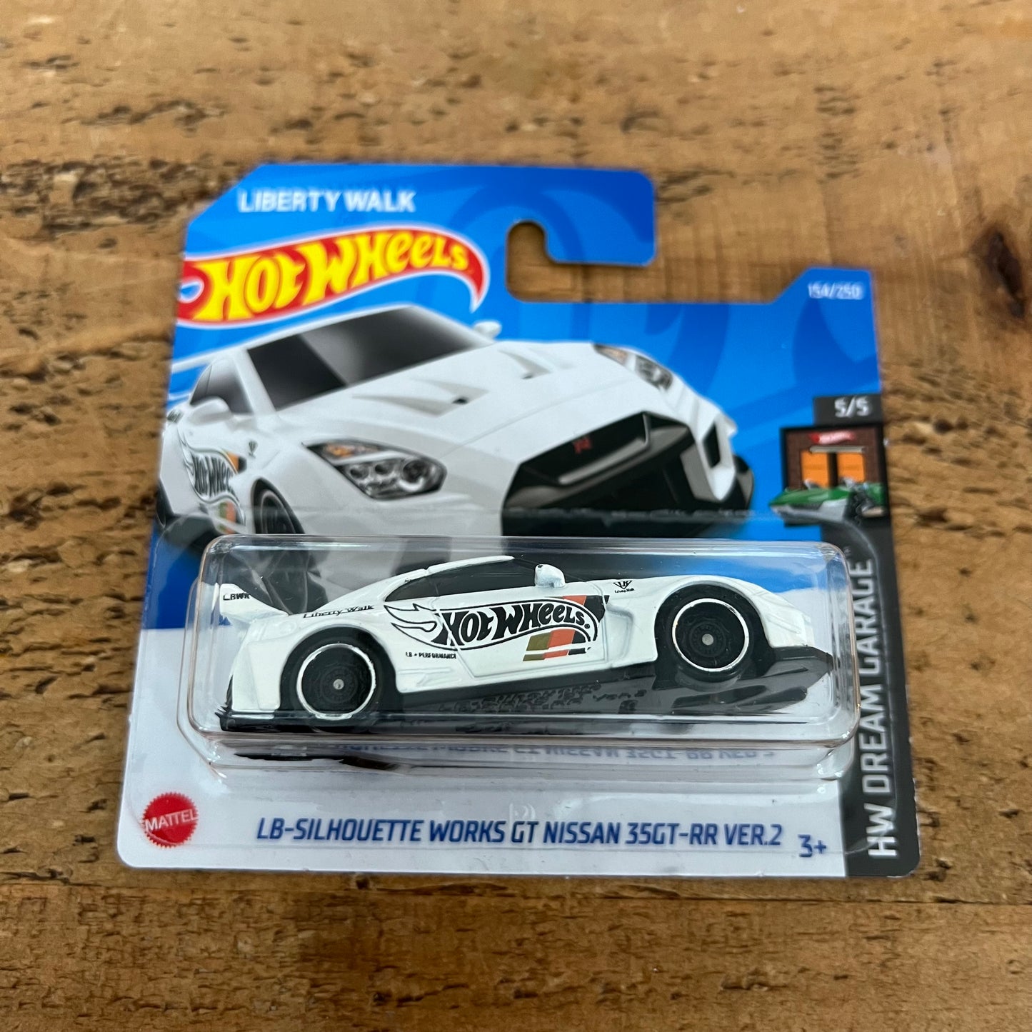 Hot Wheels Mainline LB Silhouette Works GT Nissan 35 GTR
