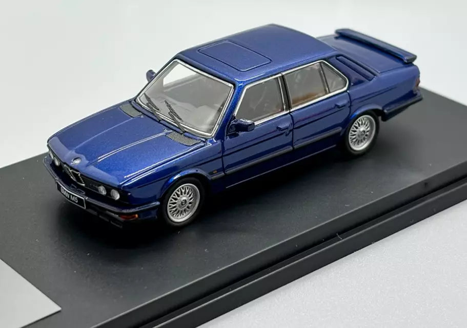 King Model BMW E28 M5 Blue