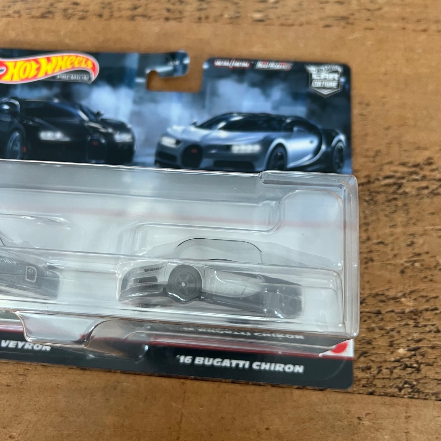 Hot Wheels Premium 2 Pack Bugatti Veyron & ‘16 Bugatti Chiron