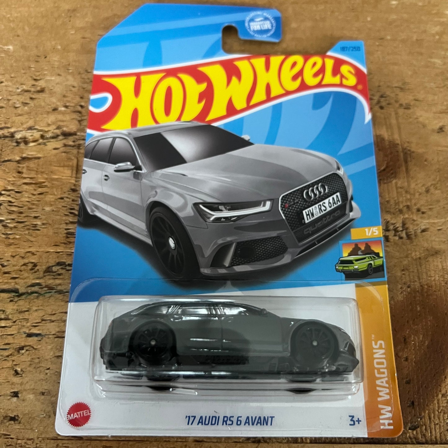 Hot Wheels US Exclusive Kroger 17’ Audi RS6 Avant