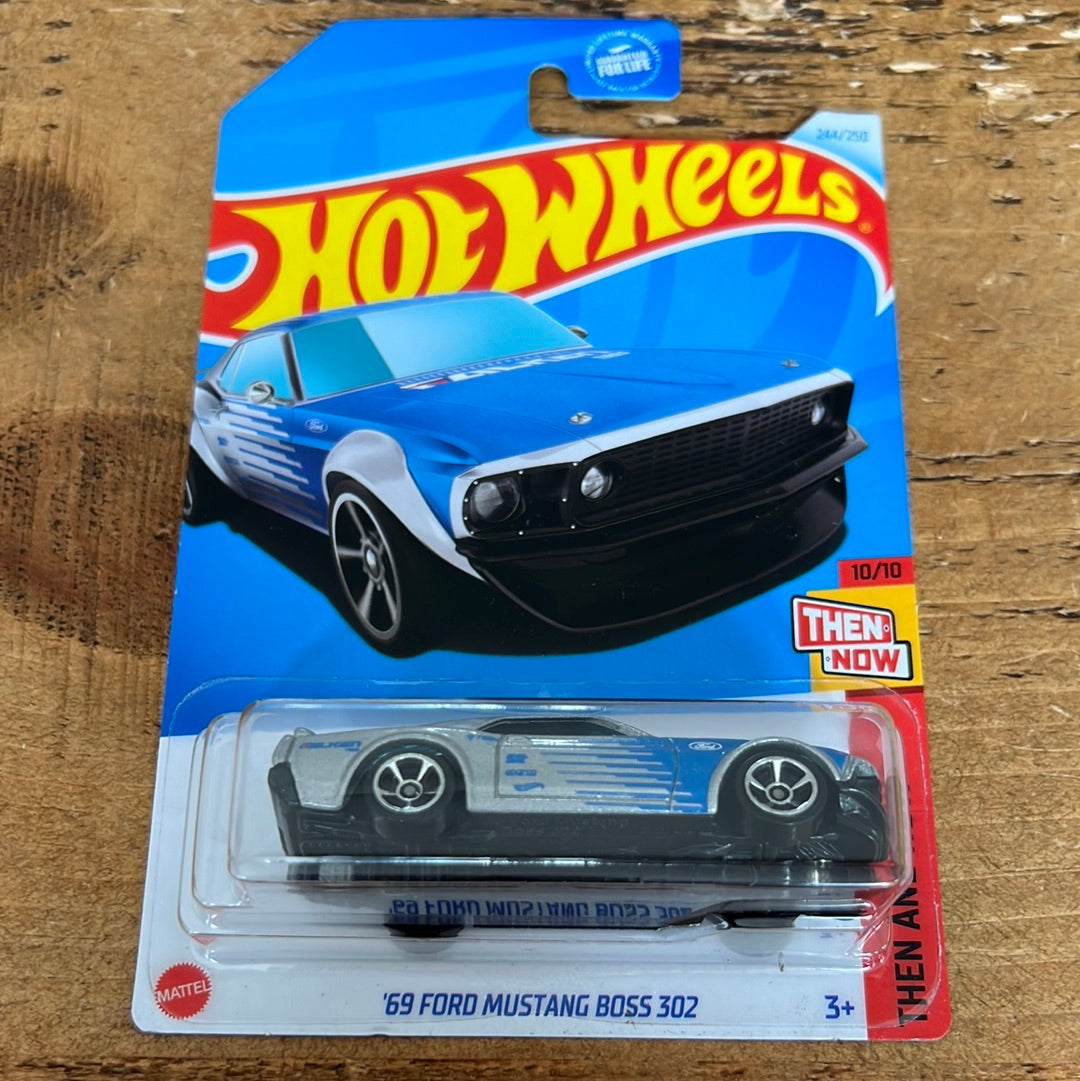 Hot Wheels US Exclusive Dollar General 69 Ford Mustang Boss 302