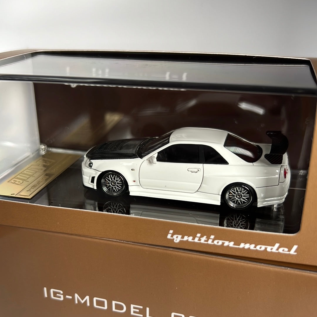 Ignition Model Resin Nissan Skyline R34 GTR R Tune White