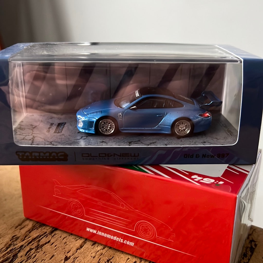 Tarmac Works Porsche Old & New 997