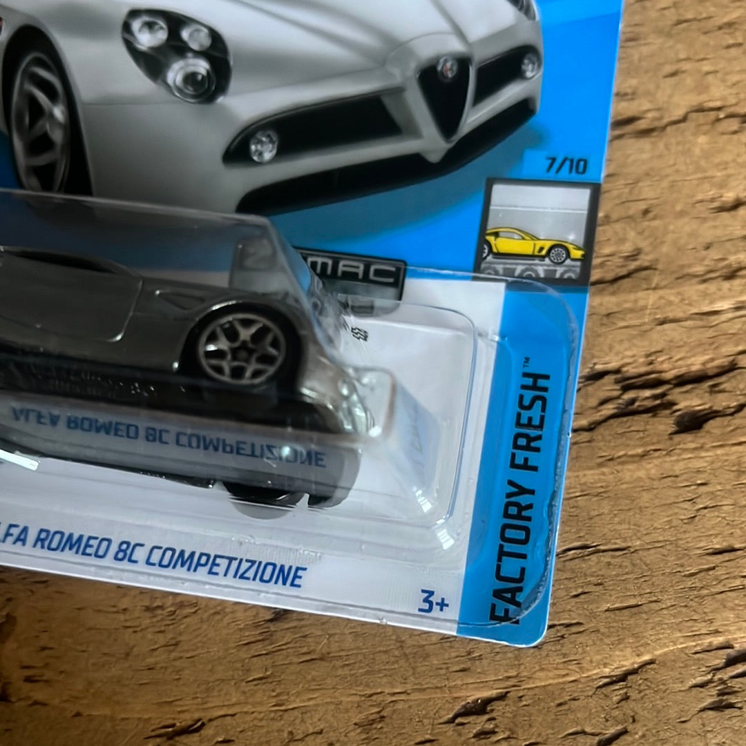 Hot Wheels Zamac US Exclusive Alfa Romeo 8C Competizione