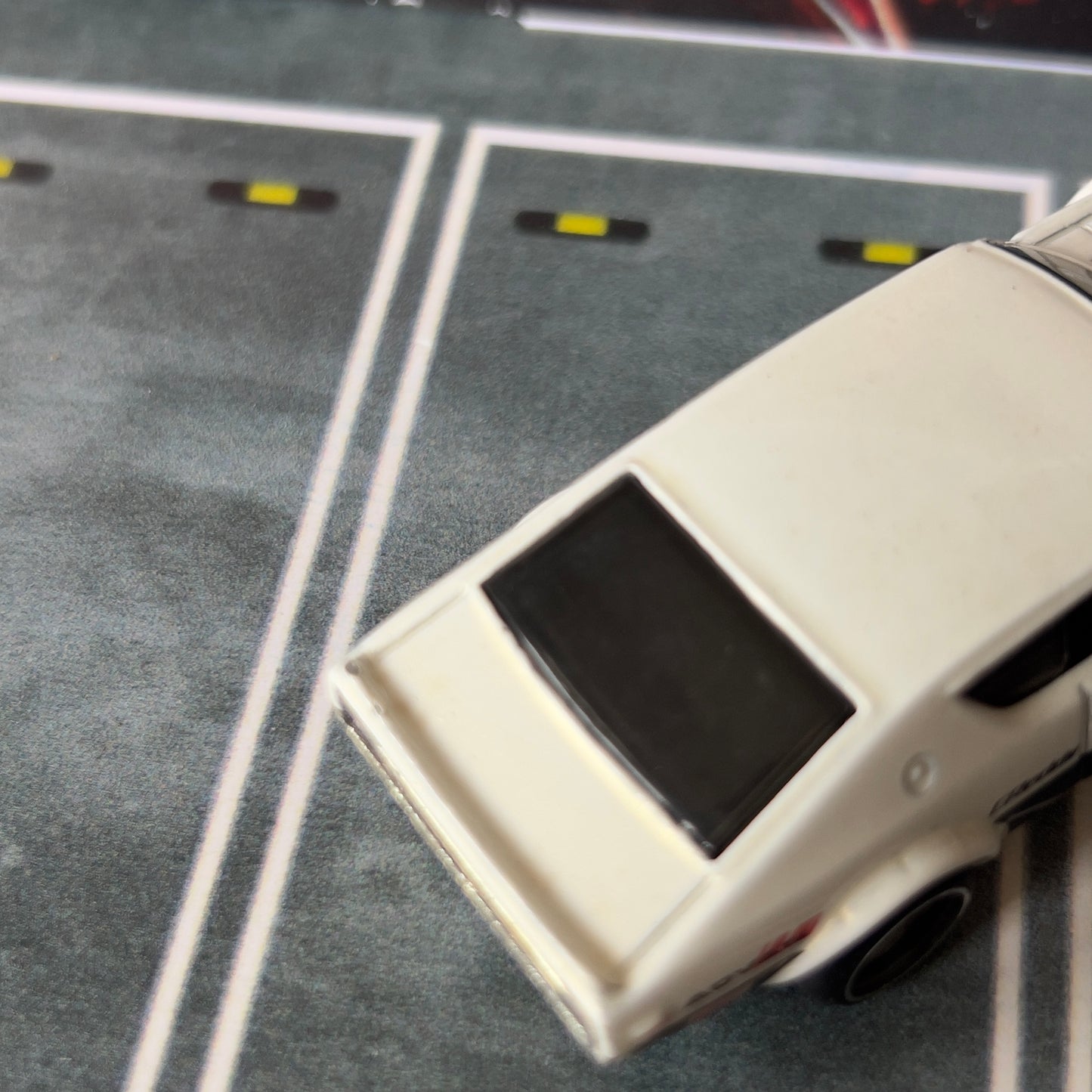 Hot Wheels Premium Loose Nissan Skyline 2000 GT-R