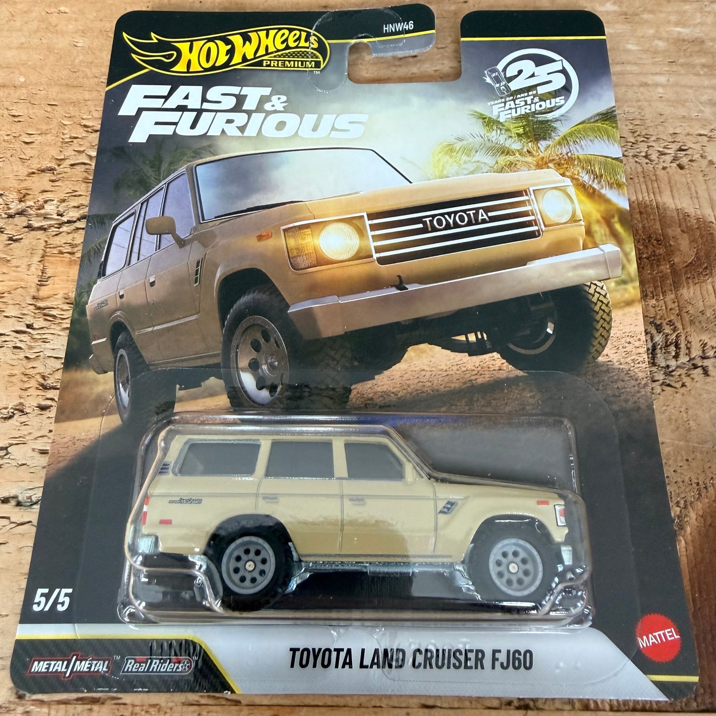 Hot Wheels Premium Fast & Furious Toyota Land Cruiser FJ60
