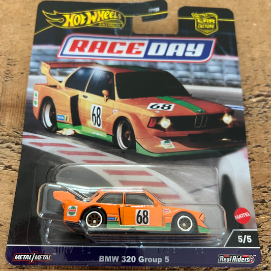 Hot Wheels Premium Race Day BMW 320 Group 5