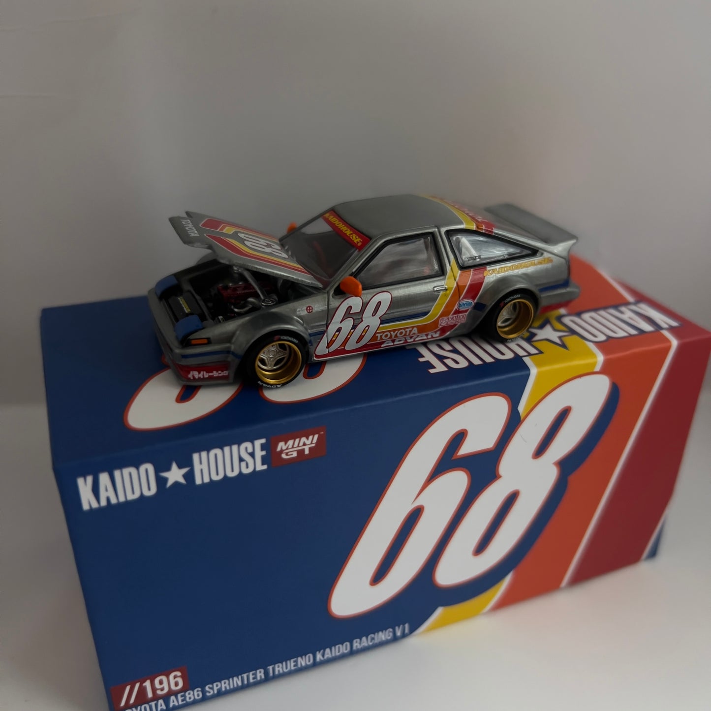 Mini GT x Kaido House Toyota AE86 Sprinter Trueno Racing Chase #196
