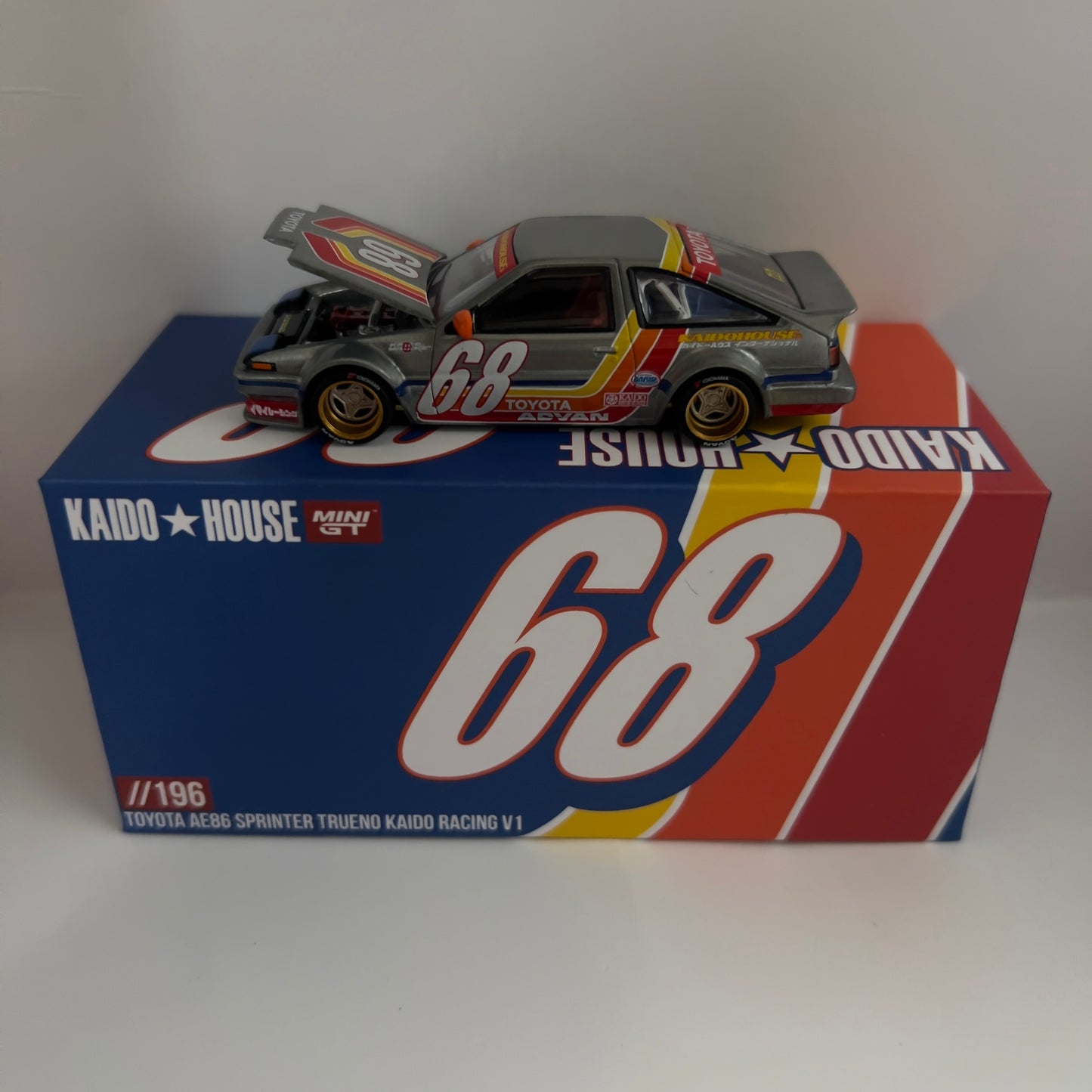 Mini GT x Kaido House Toyota AE86 Sprinter Trueno Racing Chase #196