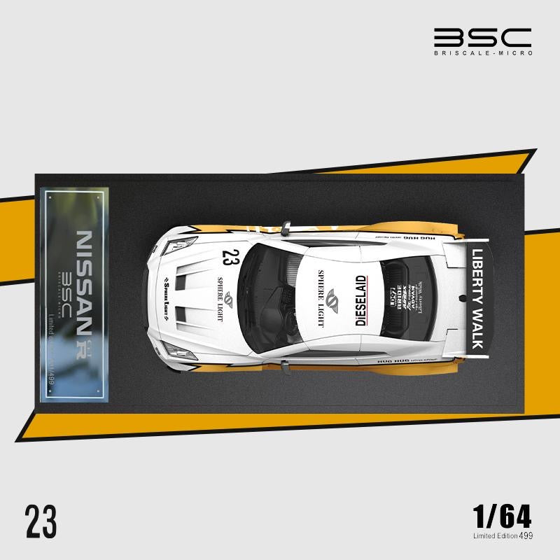 BSC LBWK Hino Pickup Truck & Nissan R35 GTR Set