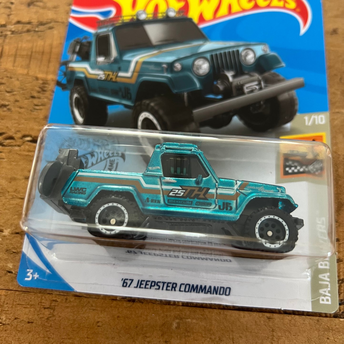 Hot Wheels Super Treasure Hunt ‘67 Jeepster Commando