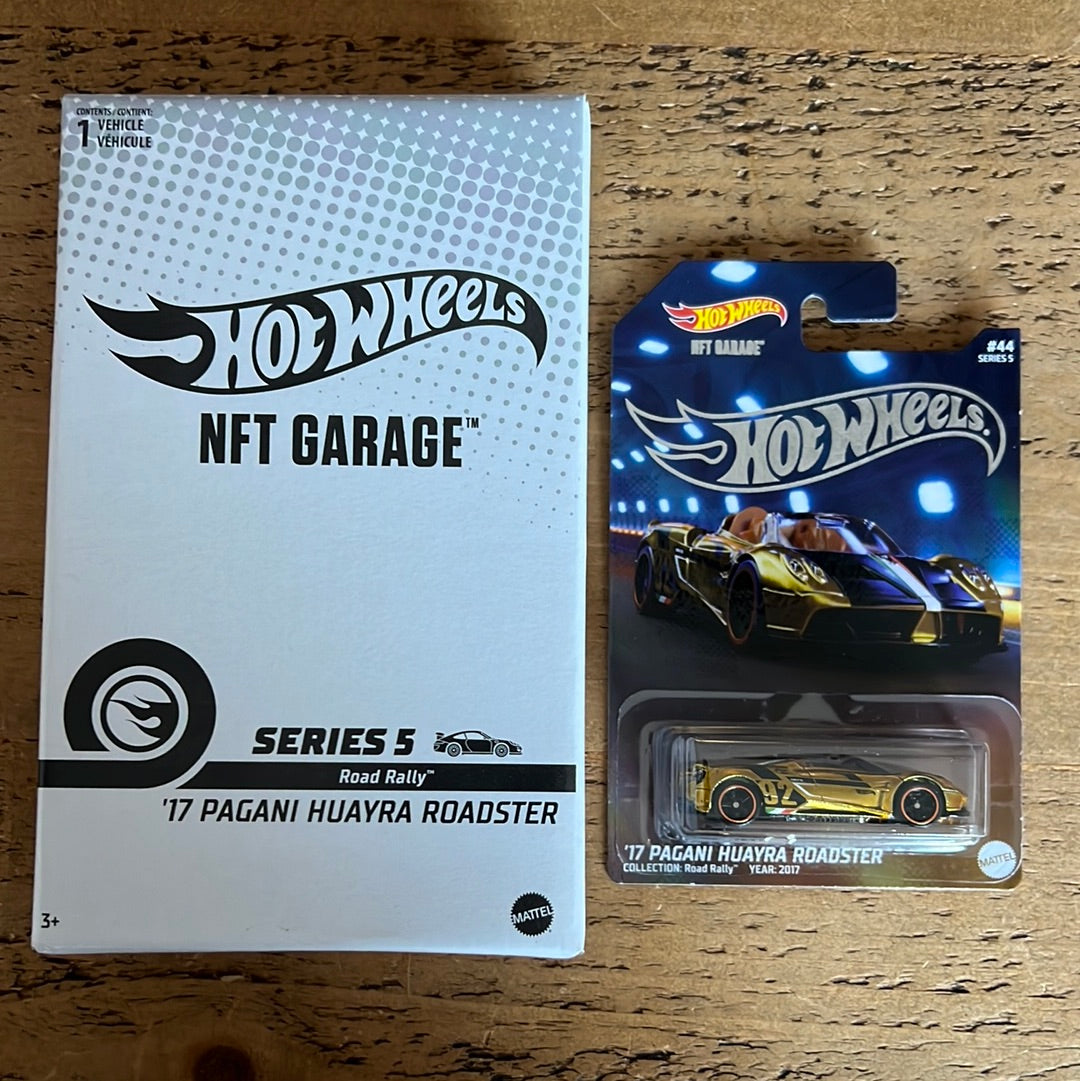 Hot Wheels NFT 17 Pagani Huayra Roadster