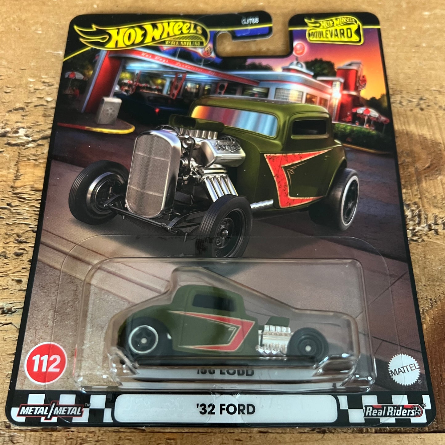 Hot Wheels Premium Boulevard 32 Ford