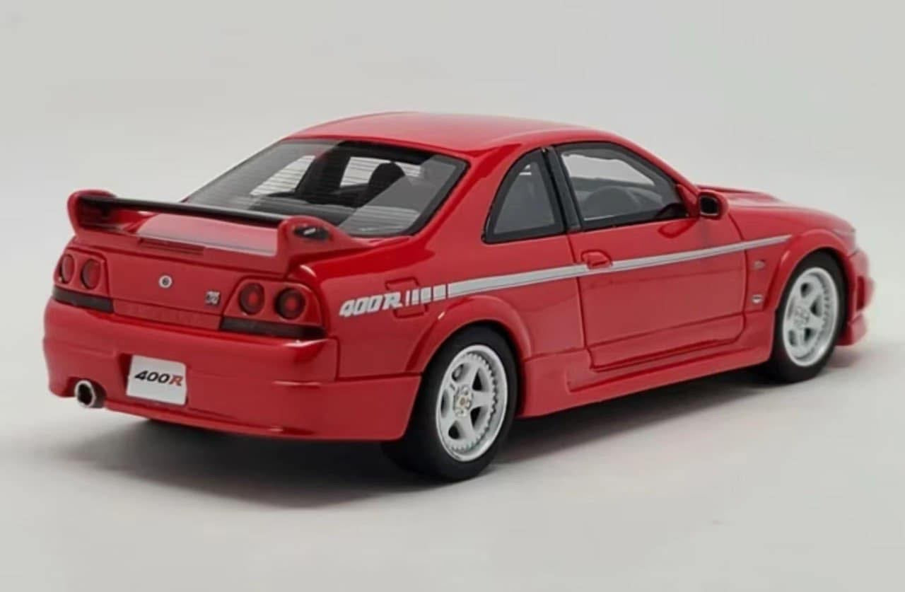 Kyosho Nissan Skyline R33 GTR 400R With Light Up Base