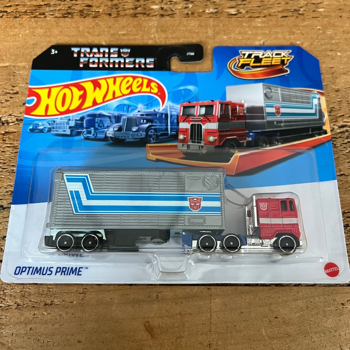 Hot Wheels Track Fleet Transformers Optimus Prime