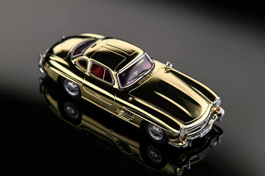 Seeker Model Mercedes Benz 300SL Gullwing Gold Chrome