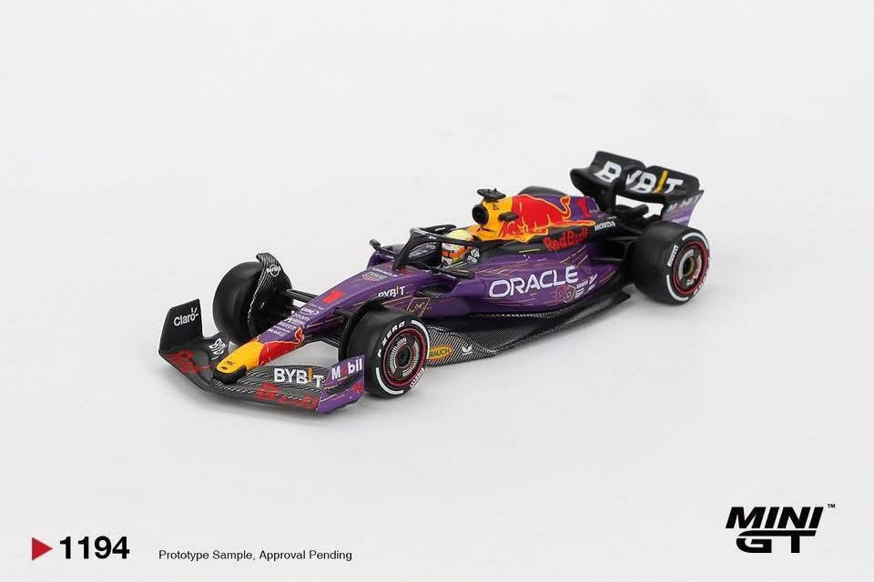 Mini GT Oracle Red Bull Racing RB19 2023 F1 Las Vegas GP Winner Max Verstappen #1194