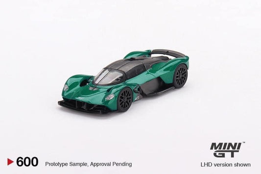 Mini GT Aston Martin Valkyrie Racing Green #600