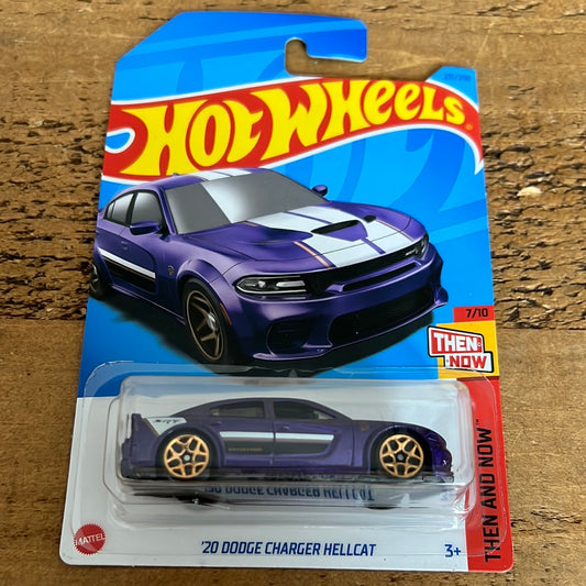 Hot Wheels Mainline 20 Dodge Charger Hellcat