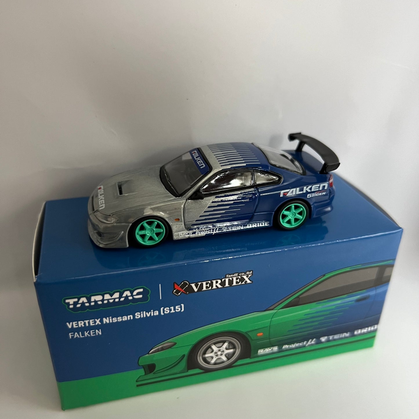 Tarmac Works Chase Vertex Nissan Silvia S15 Falken