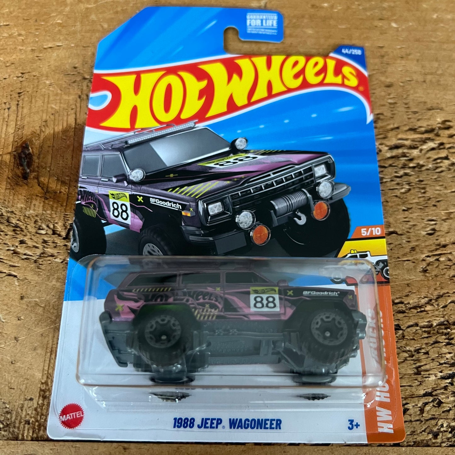 Hot Wheels Mainline US Card 1988 Jeep Wagoneer