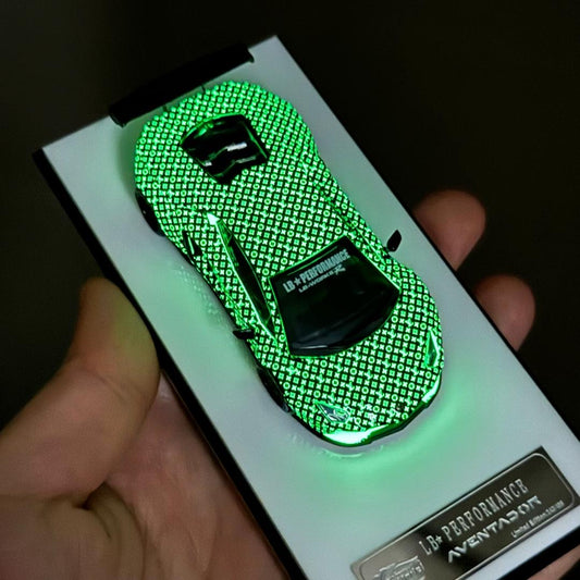 King Model Lamborghini Aventador LP700-4 Wide Body Glow In The Dark