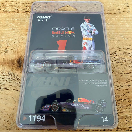 Mini GT Oracle Red Bull Racing RB19 2023 F1 Las Vegas GP Winner Max Verstappen #1194 Blister