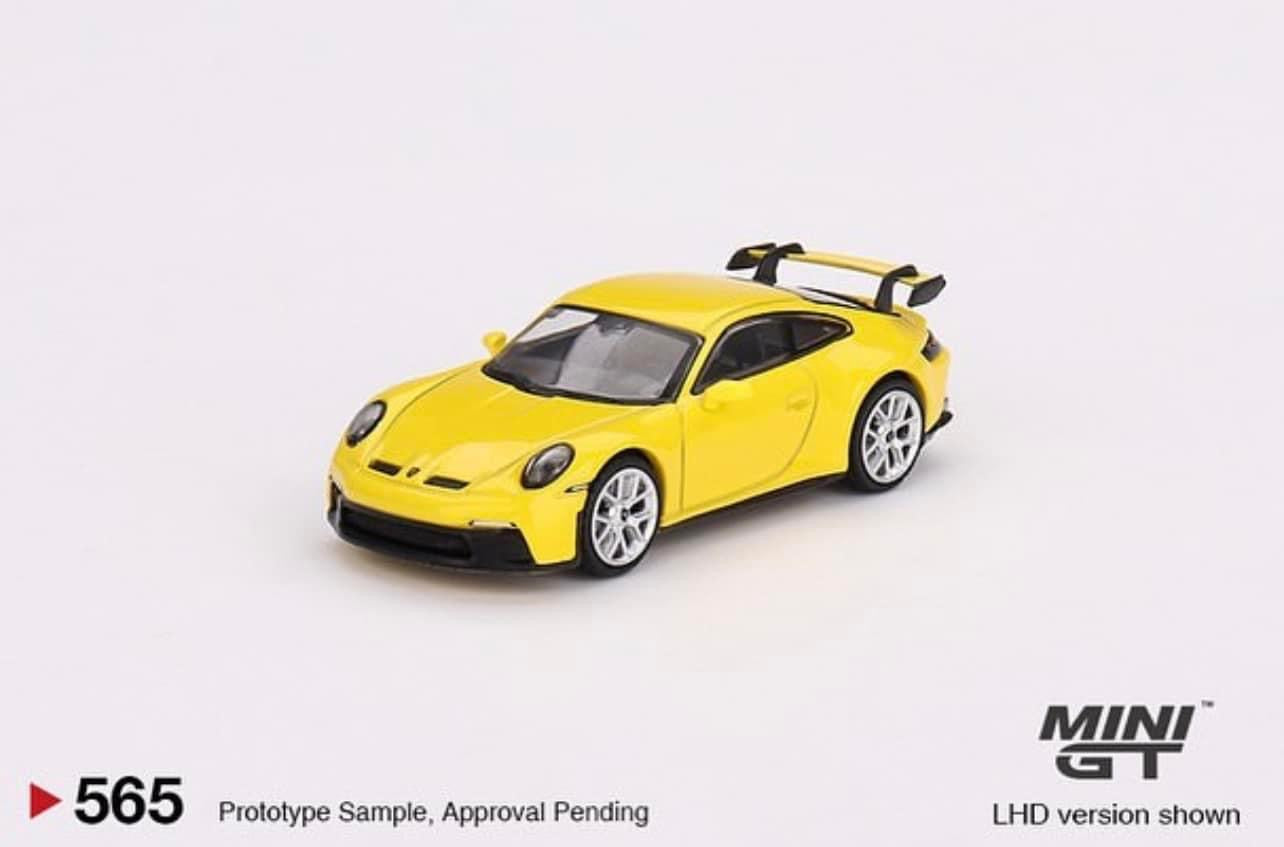 Mini GT Porsche 911 GT3 Racing Yellow #565