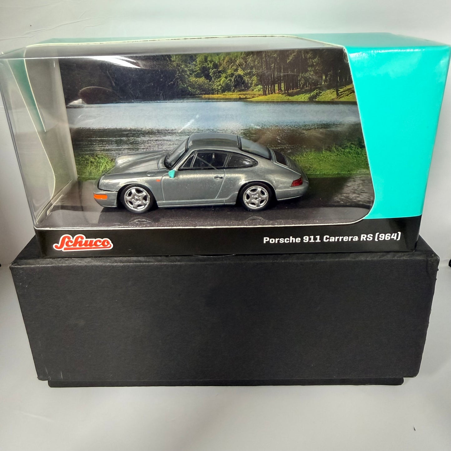 Tarmac Works x Shuco Porsche 911 Carrera RS 964 Chase