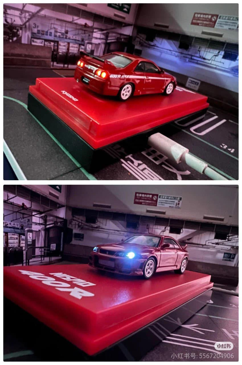Kyosho Nissan Skyline R33 GTR 400R With Light Up Base