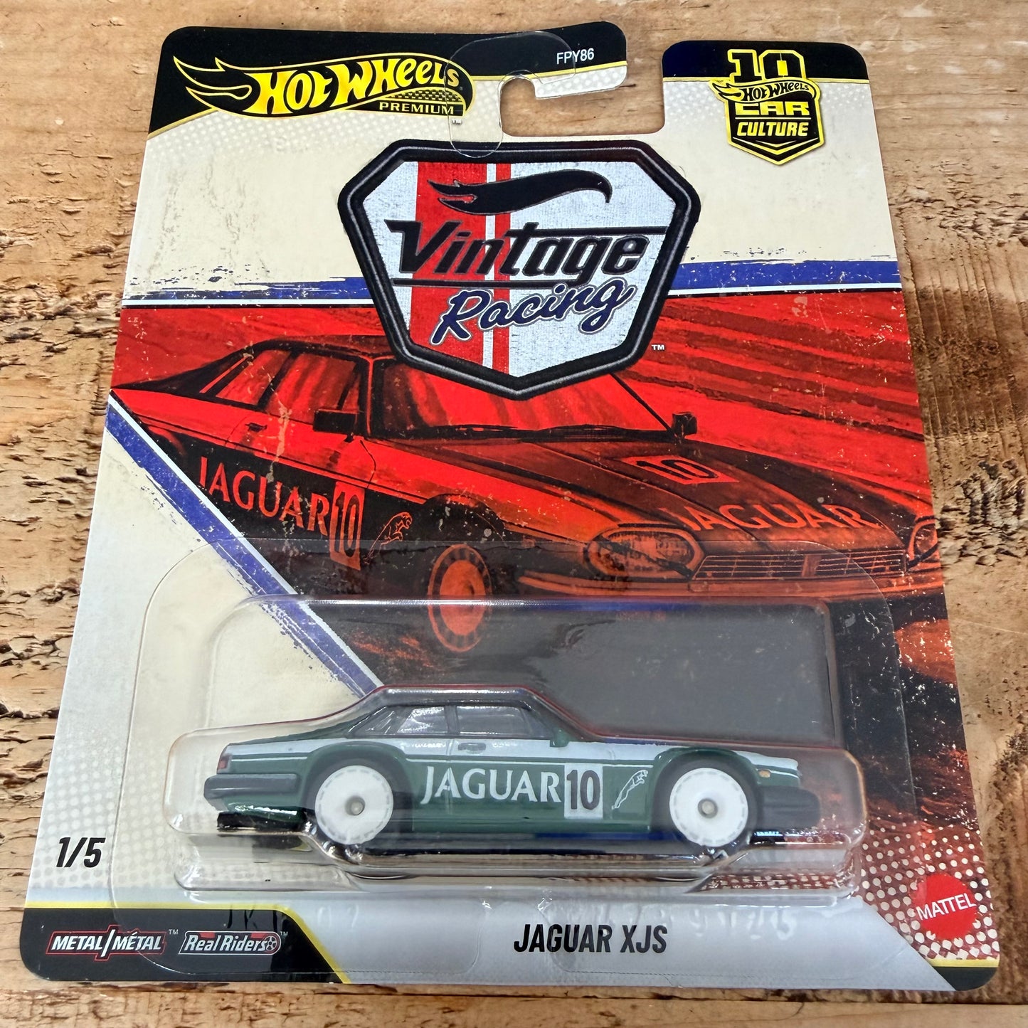Hot Wheels Premium Vintage Racing Jaguar XJS