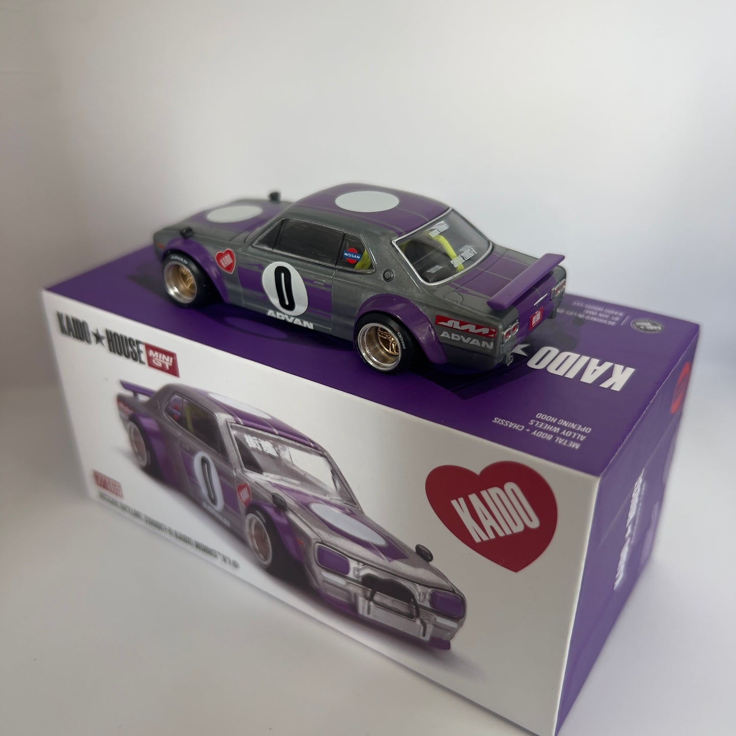 Mini GT x Kaido House Nissan Skyline 2000GTR V1 Chase #165
