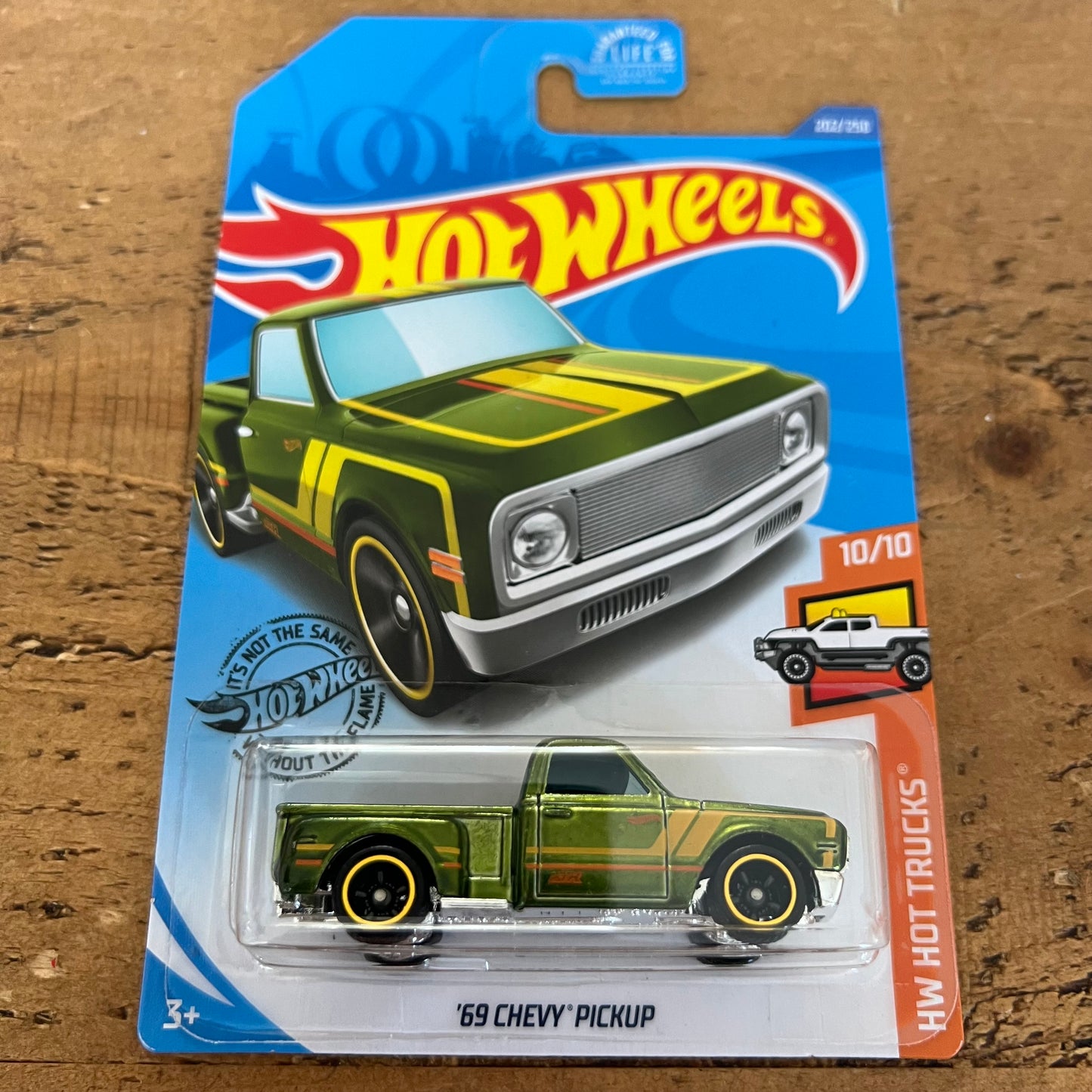 Hot Wheels Super Treasure Hunt ‘69 Chevy Pickup