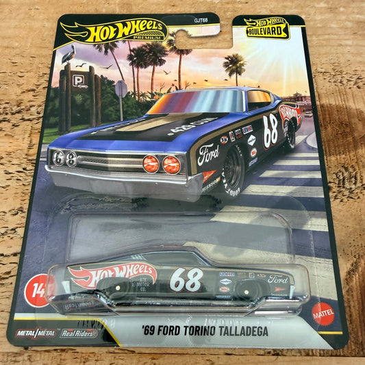 Hot Wheels Premium Boulevard ‘68 Ford Torino Talladega