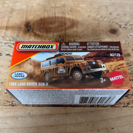Matchbox Power Grabs 1966 Land Rover Gen II