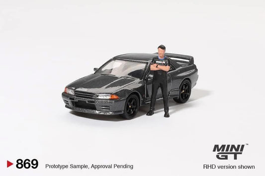 Mini GT Nissan Skyline R32 GTR With Matsuda Figure #869