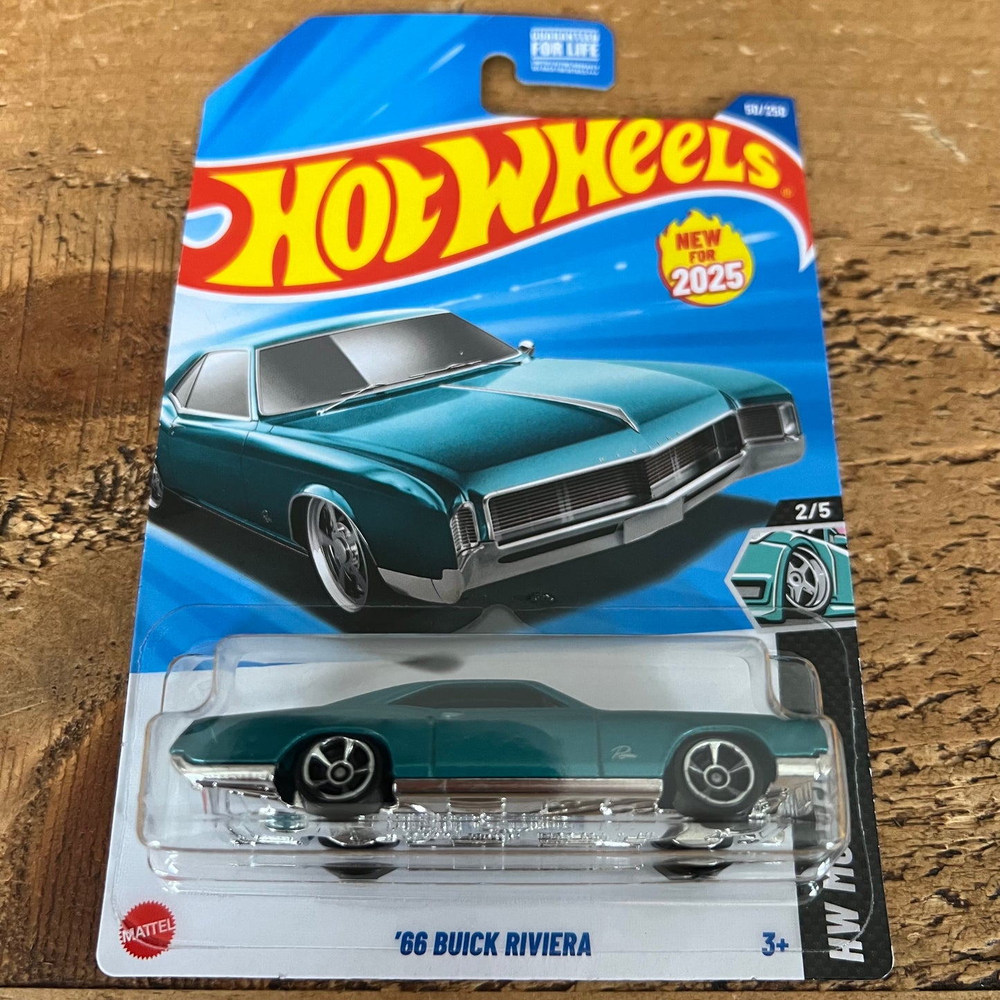 Hot Wheels Mainline US Card ‘66 Buick Riviera