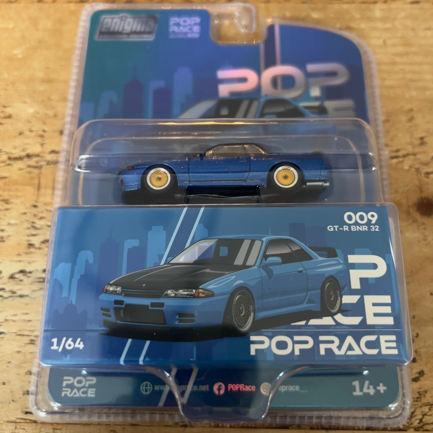 Pop Race Nissan Skyline R32 GTR Chase